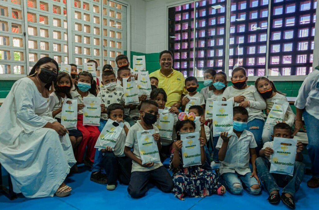 Primera Sala de Lectura con Libros en wayuunaiki instaló la Alcaldía de Maracaibo en la parroquia Venancio Pulgar