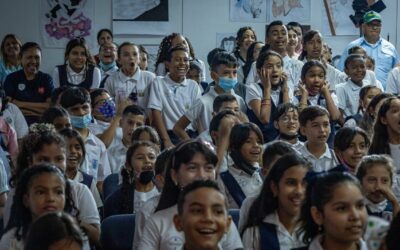Niños y adolescentes listos para deletrear y hablar de Maracaibo en el 2024